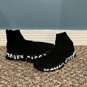 Balenciaga Speed Trainers Graffiti